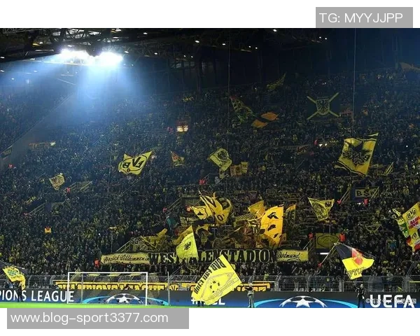 德国总理默茨提前离场错失多特绝杀圣保利的精彩瞬间